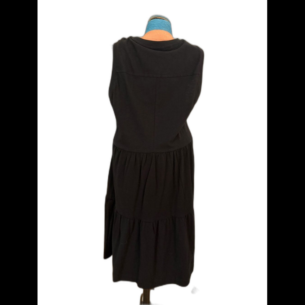 NWT VTG Velvet Heart Black Sleeveless Tiered Midi Dress